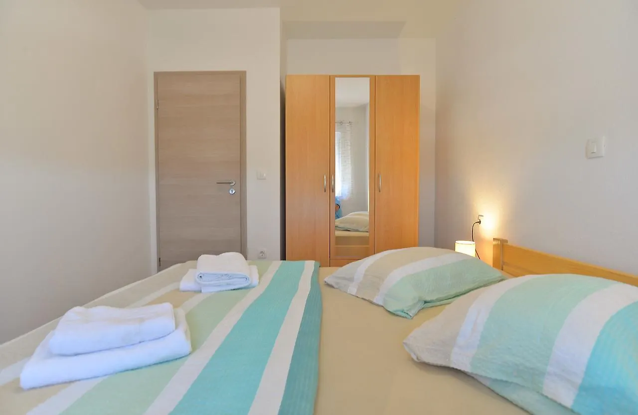Apartments Dino 1355 Πούλα Κροατία
