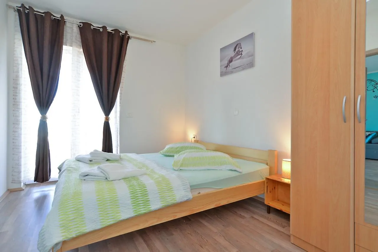 Apartments Dino 1355 Πούλα Κροατία
