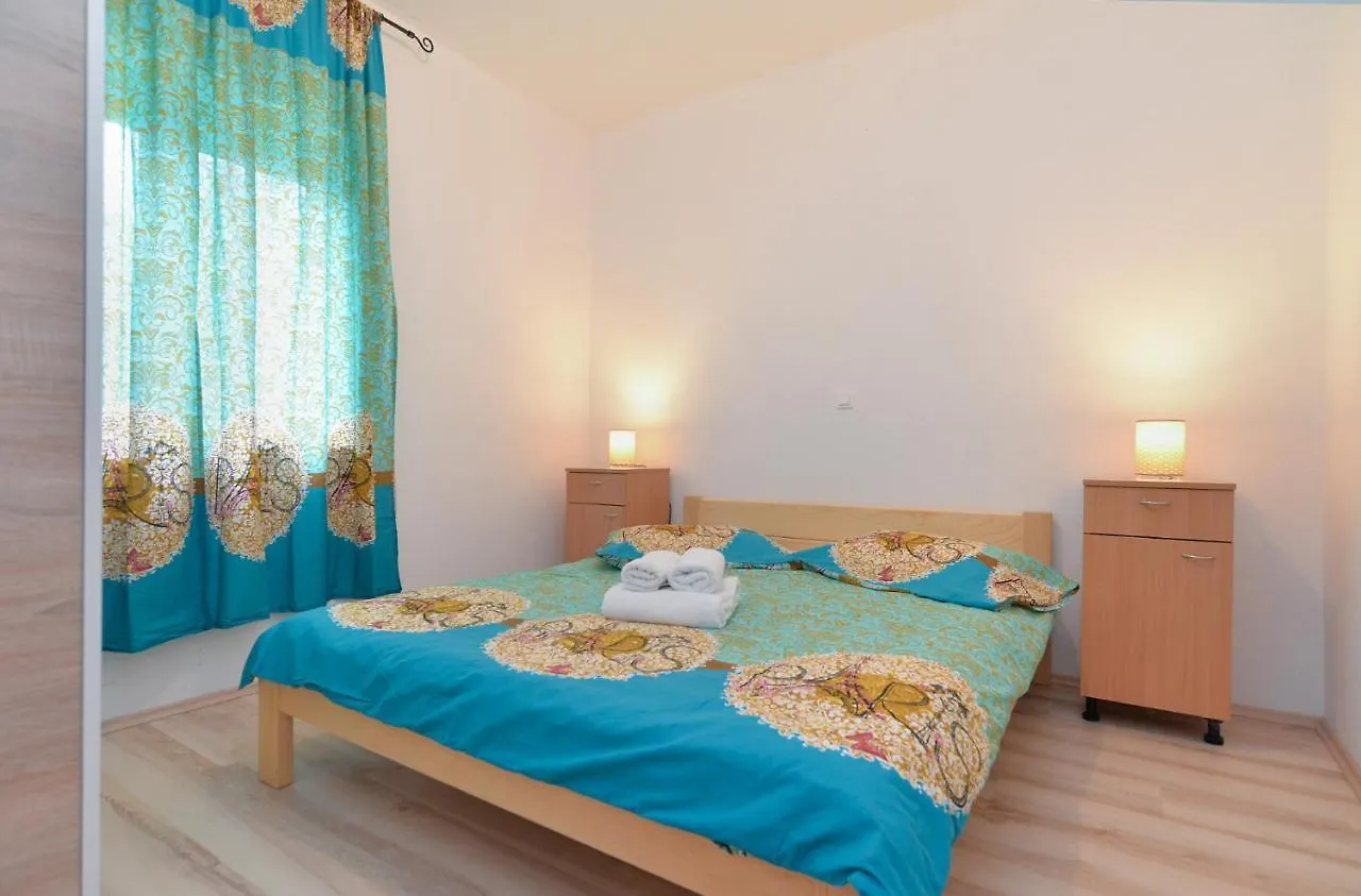 Apartments Dino 1355 Πούλα Κροατία